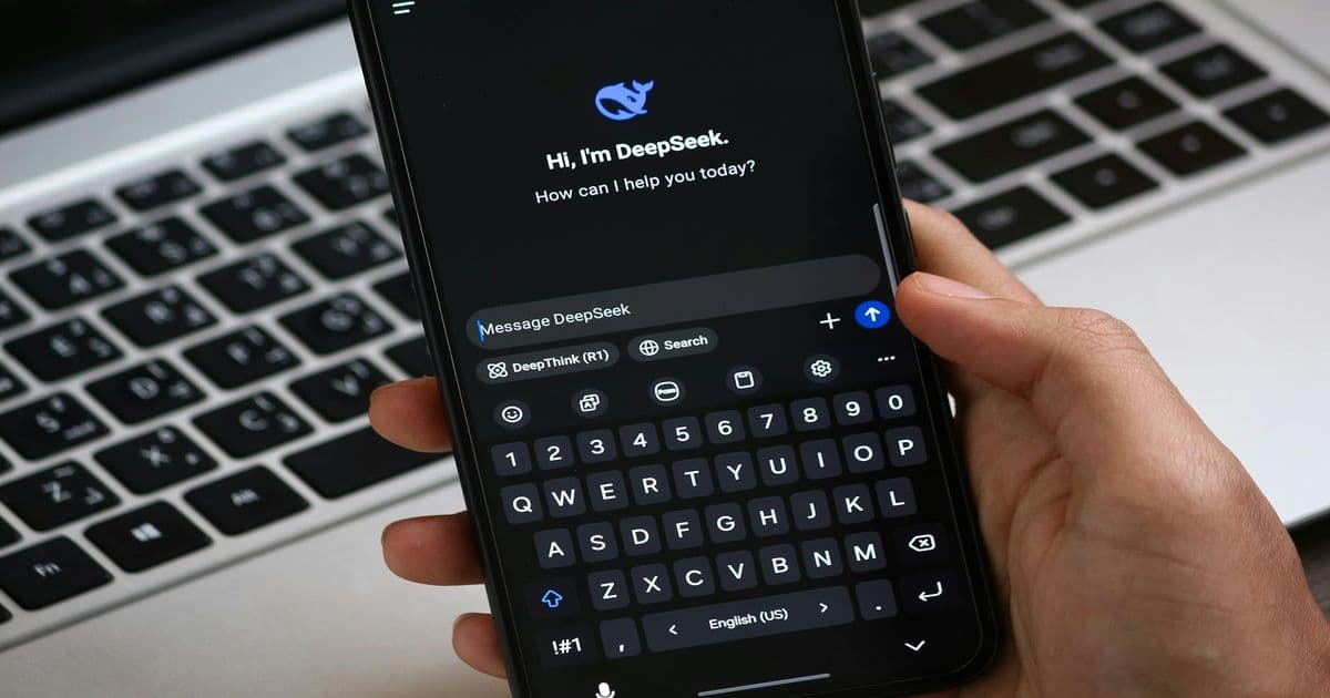 Cover Image for Building Custom AI Chatbots Trained on a Company's Internal Knowledge Base: A Comprehensive Guide
